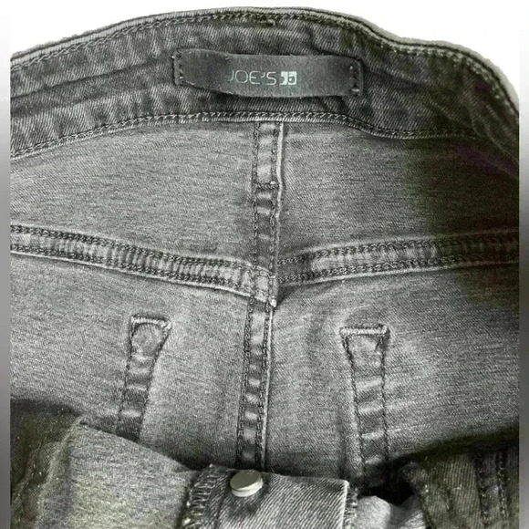 Joe’s Jeans Women’s High Rise Skinny Ankle Jeans Dark Gray Wash Frayed Hem Sz 31 - Picture 4 of 10
